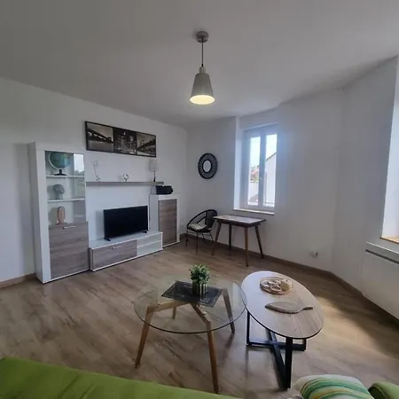 Joli A 2 Pas De La Gare Apartment Bethune