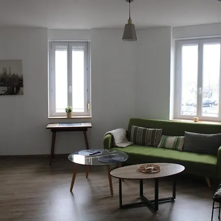 Apartment Joli A 2 Pas De La Gare