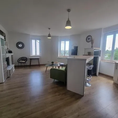 Apartment Joli A 2 Pas De La Gare